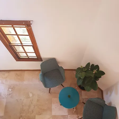 Kite Mansion Hotel *